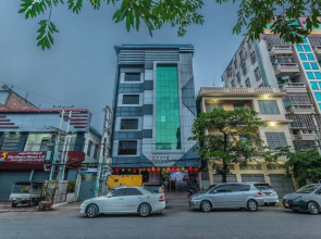 Hotel 8