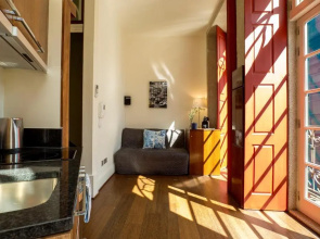Flores Lofts