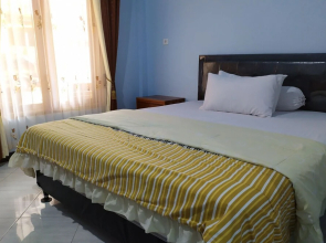 Hotel Tubalong Taliwang Syariah by Oyo Rooms