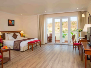 Sunny Beach Resort and Spa