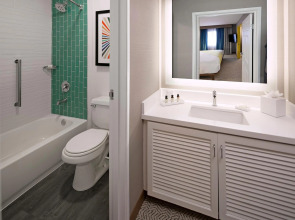 The Kinney - Venice Beach