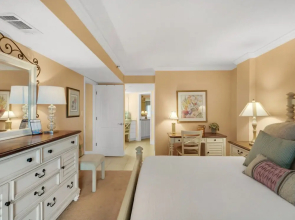 Inlet Reef Club 215