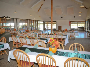 Bend-Sunriver Camping Resort Two-Bedroom Cabin 5