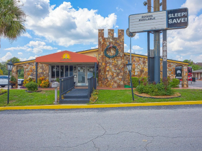 Liberty Inn and Suites – Kissimmee/Near Disney