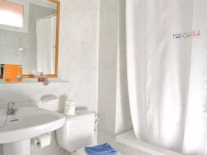 Apartamentos Marola Park