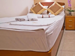 Pioneer Excelsior Rooms