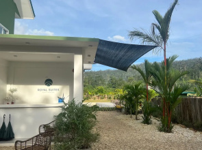 Royal Suites Port Barton