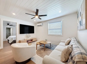 3716 7th Ave W