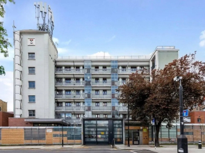 4 Bed Flat - Sleeps 12 - Pets - Wifi