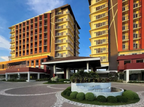 Modern Studio Poolside Balcony Near Mactan Airport