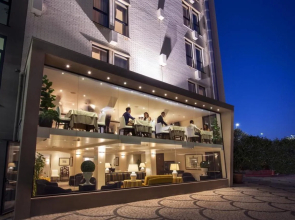 Sardegna Hotel, Suites & Restaurant