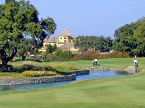 Sanroque Club Apartment