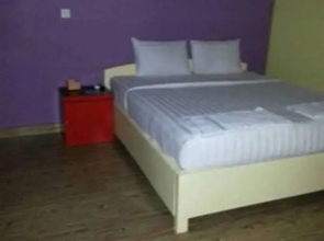 Sarang Guesthouses & Spa