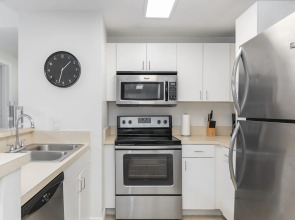 Fortune House Hotel Suites