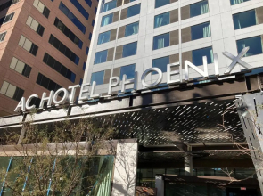 AC Hotel by Marriott Phoenix Downtown