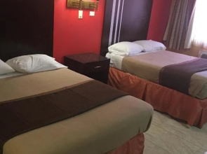 Travelodge by Wyndham Bay Shore Long Island