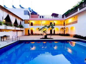 Bouganvillea Boutique Beach House