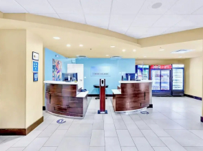 Inviting 1BR Apartment, 8 Mins to Universal Studios