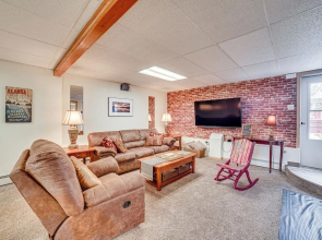 Cozy Apartment < 4 Miles to Downtown Anchorage!