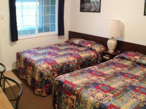 Col Pacific Motel