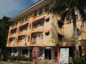 Mellow Apartelle and Tourist Inn