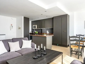 Apartment - 3 Bedrooms with Pool and WiFi - 107694