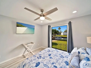 Experience of a Lifetime - Waterfront Living