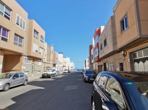 Apartment with 2 Bedrooms in Arinaga, with Wonderful Sea View And Wifi - 100 M From the Beach