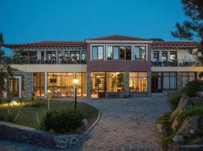 Alma Luxury Resort Hotel