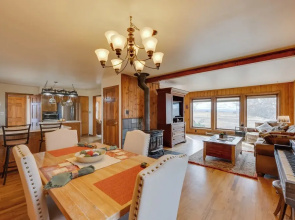 Charming Country Home in Laramie - 4 Mi to UW!