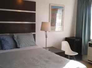 Reno 8 Motel