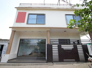 OYO 3422 Hotel Golden Berry