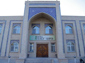 Malika Kheivak Hotel