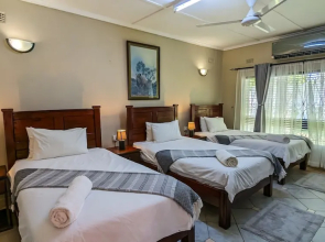 Room-zambezi Family Lodge - Rhino Room