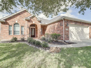 4 Mi to Six Flags: Spring Vacation Home