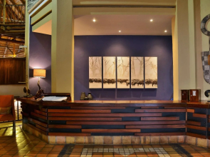 Victoria Falls Safari Lodge