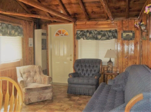 Crooked Lake Resort Cabin 4 (Eagles Nest) Holiday home 3 BestStayz.1
