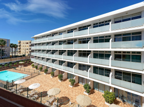 Strelitzias Apartments