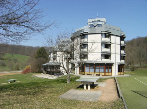 Hellmut Wamer Youth Hostel Lorrach