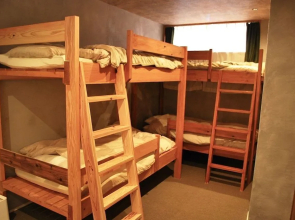 Nawate Guesthouse - Hostel