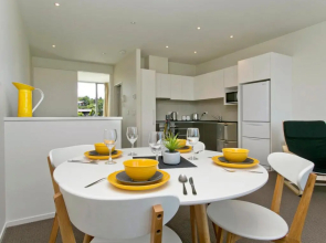 Harbourview Apartment - Taupo Holiday Apartment