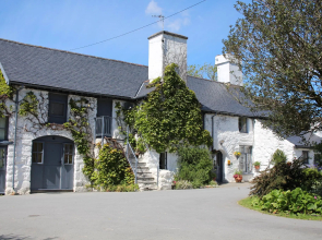 Dolgun Uchaf Guesthouse