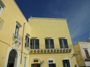 Palazzo De Tomasi B&B