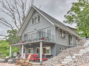 Serene Lake of the Ozarks Retreat w/ Private Dock!