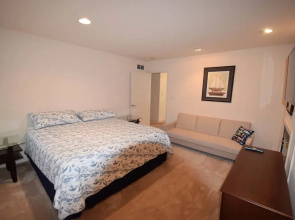Tunnel Avenue 14106 2 Bedroom Home by RedAwning