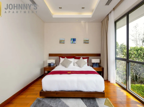 Johnnys Apartment & Ocean Villa