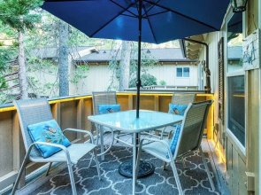 1 Mi to Diamond Peak Ski Resort: Condo w/ Pool