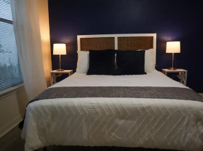 Great location and upgraded apartment!