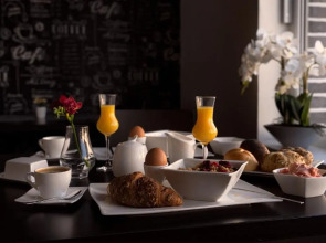 Grand Petit Hotel ex Shato Gesson