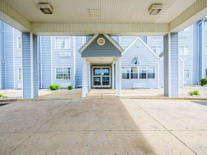 Econo Lodge Inn & Suites Evansville East